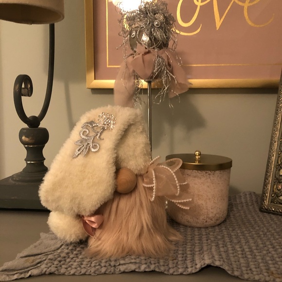 👑Festive Knome👑 - Picture 1 of 10